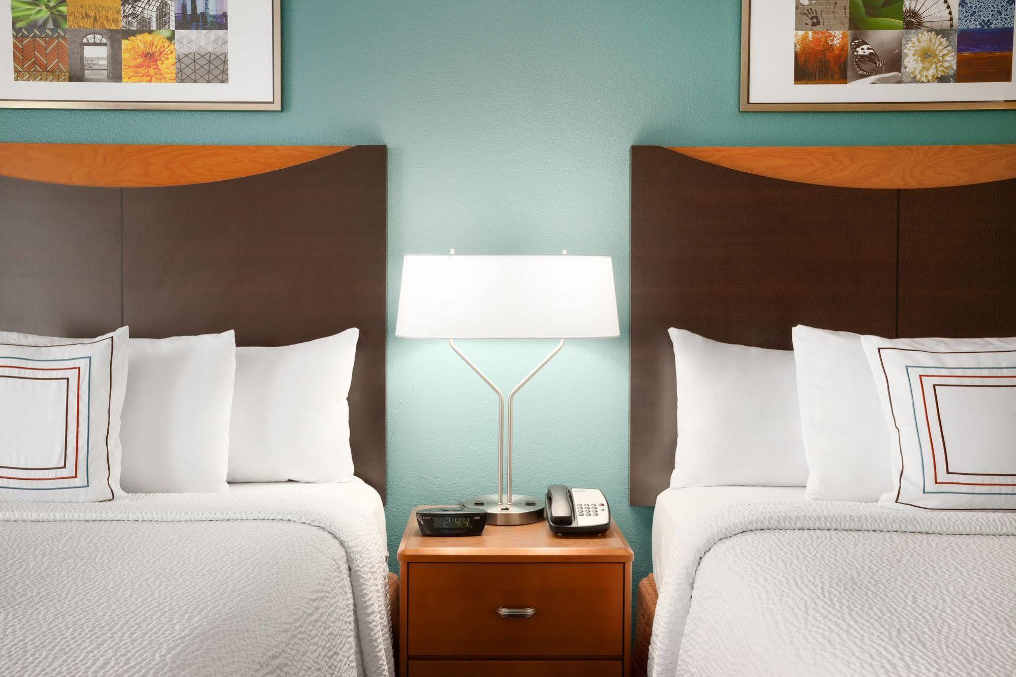 Fairfield Inn & Suites By Marriott Quincy Bagian luar foto